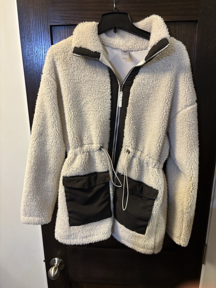 Ivory Te Verde Womens Sherpa Jacket with Brown Trim Size M