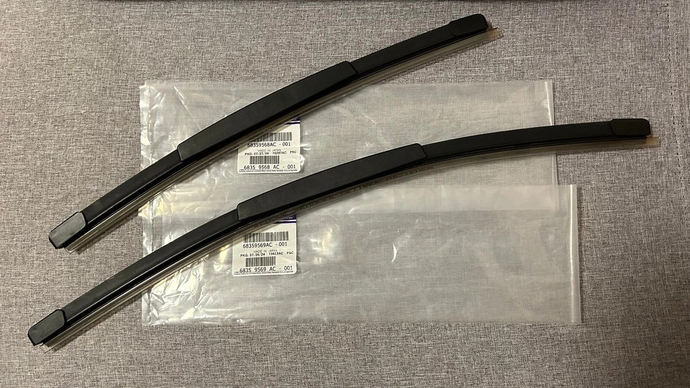 Genuine New Pair Front Windshield Wiper Blades Fit For 2017-2024 Jeep Compass