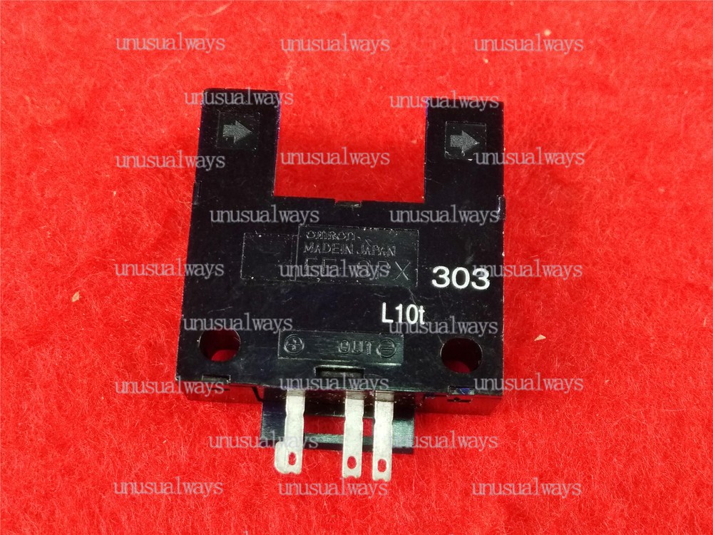 5PCS NEW EE-SPX303 EESPX303 Omron Photoelectric Sensor