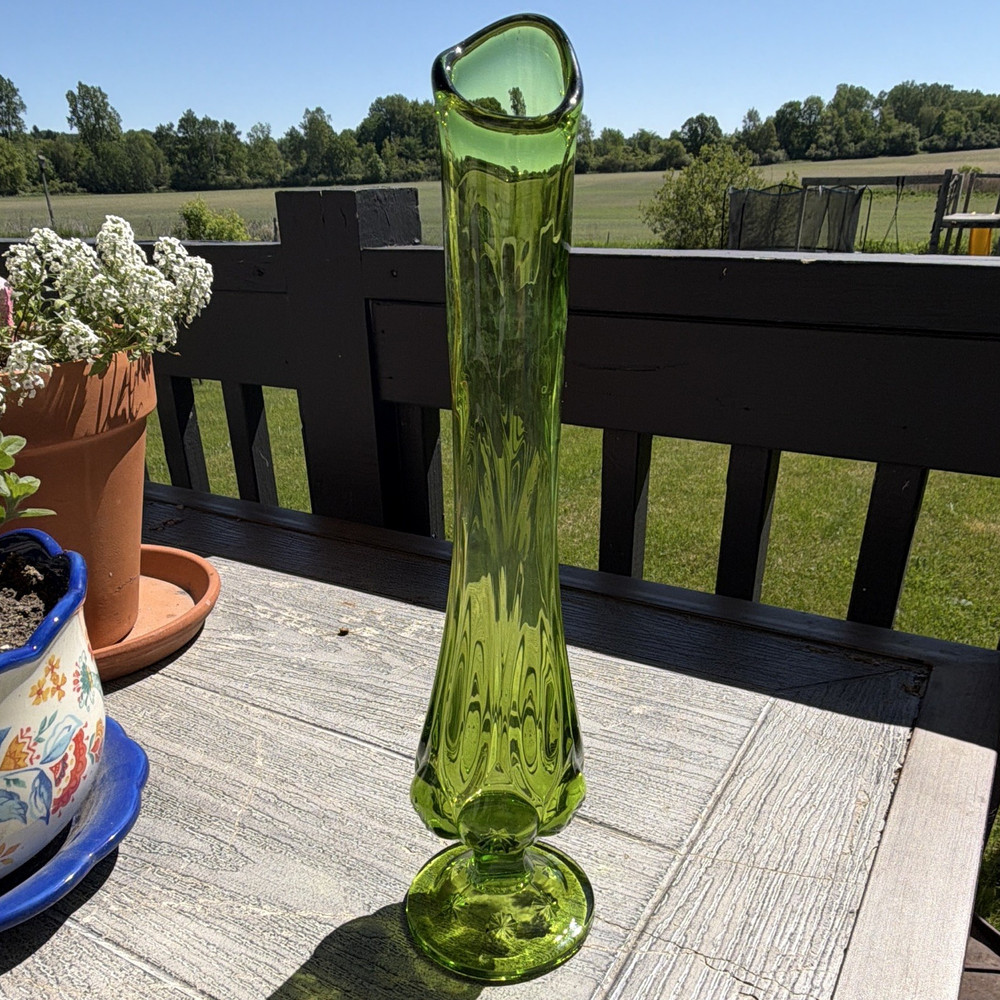 Vintage Tall Green Art Glass Swung Vase, Flared Rim, Starburst Base Decorative