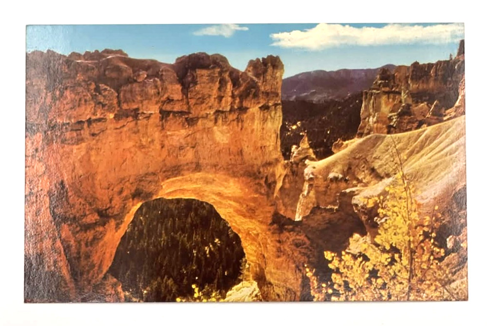 Postcard NATURAL BRIDGE, BRYCE CANYON NATIONAL PARK, UTAH