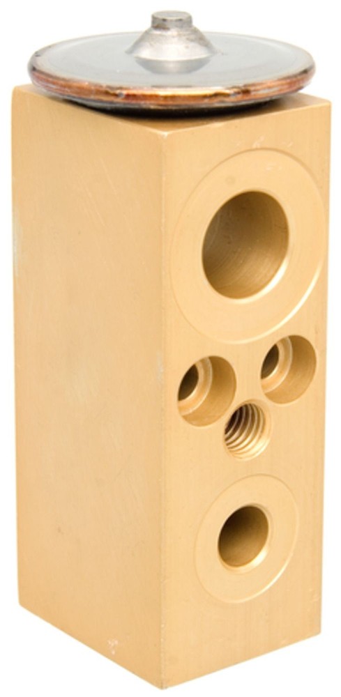 Four Seasons 39163 A/C Expansion Valve For Select 00-04 Freightliner Models