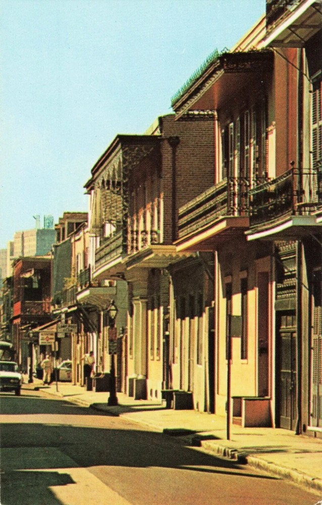 Typical French Quarter Bourbon Street Scene - New Orleans Louisiana LA Postcard