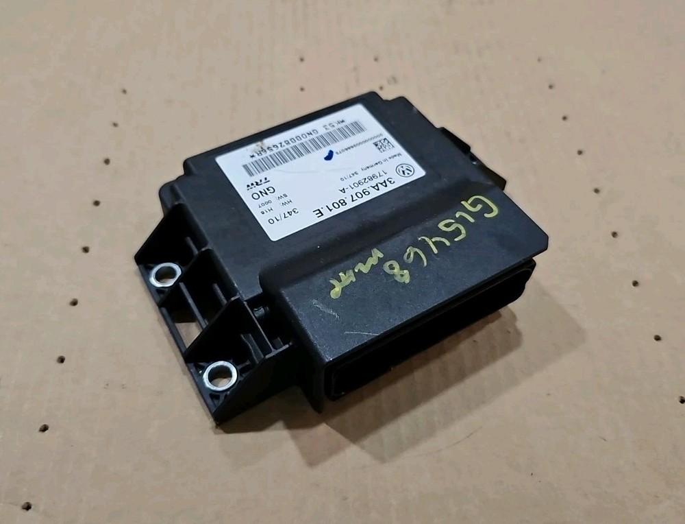 2009-2016 VOLKSWAGEN TIGUAN CC OEM PARKING BRAKE CONTROL MODULE 3AA.907.801.E