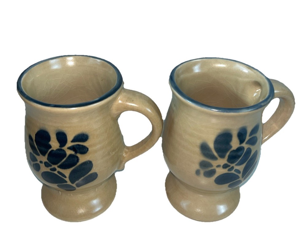 PFALTZGRAFF Folk Art Footed Pedestal Mugs Set of 2 Preowned