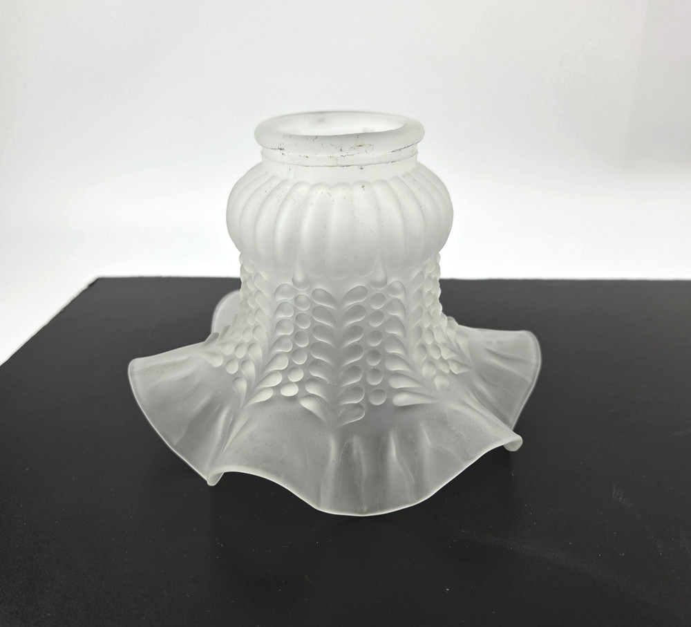 Vintage  Frosted Glass Lamp Shade Ribbed Ruffled Edge 2