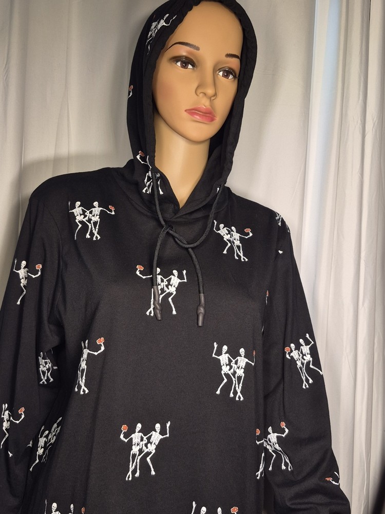 DENIM & FLOWER RICKY SINGH Men's Halloween Skeleton Selfie Hooded Shirt Medium