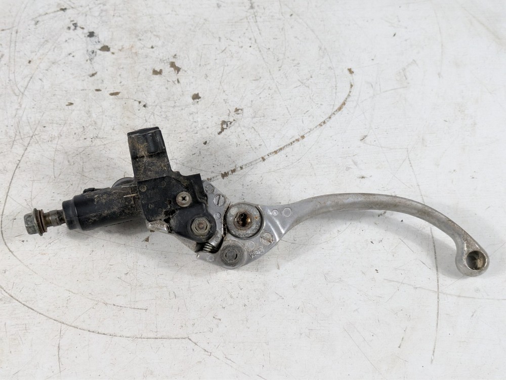 97-07 Yamaha YZF 600 R YZF600R Front Brake Master Cylinder Lever (needs rebuilt)