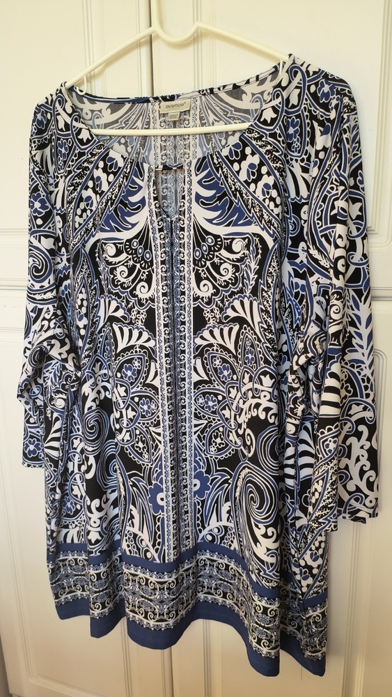 Avenue Blouse Womens Size 26/28 Black Paisley Stretchy Boxy Flowy Stretchy (A10
