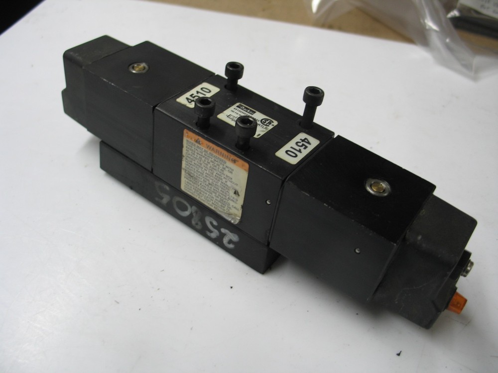 Parker 4513Chxxabaa53 Dual Sol Dir Ctrl Valve 4W/3P Pressure Ctr 120V Q0296