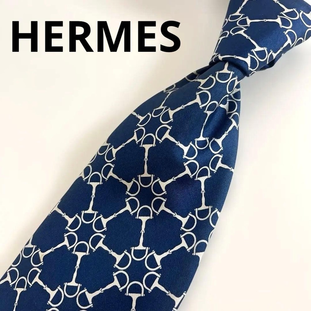 HERMES Necktie Tie All over horse bit pattern Made in France Navy Used 100% Silk