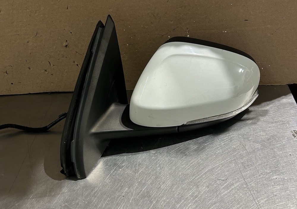 ✅2011-2013 Volvo S60 Left Driver Side View Mirror No Camera white #724