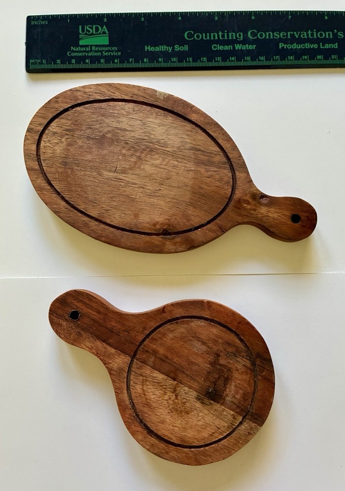 Set of 2 Acacia Wood Serving Boards Rustic Small Cheese Boards/Coasters Handles