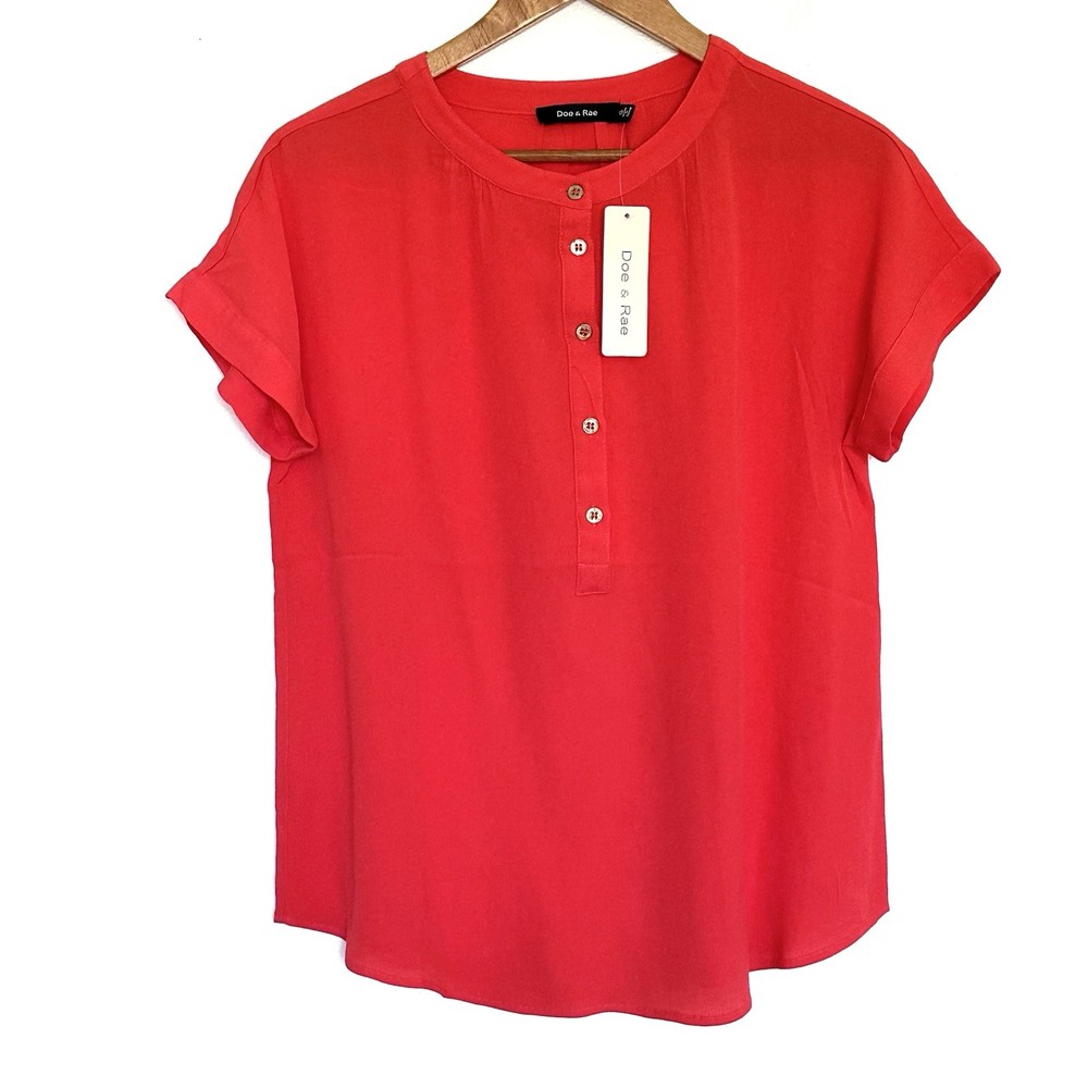 NWT Doe & Rae Shirt Women’s Small Red Short Sleeve Blouse Top