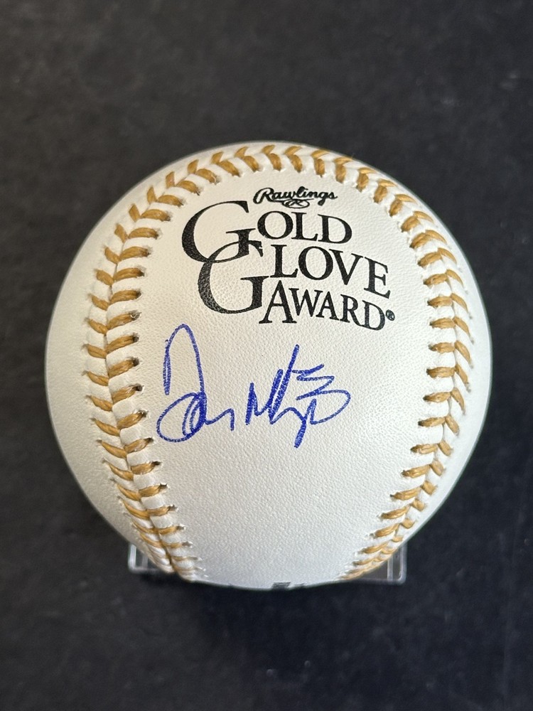 Don Mattingly New York Yankees Signed OML Gold Glove Baseball AUTO JSA COAPROBSTEIN is actively accepting consignments !!