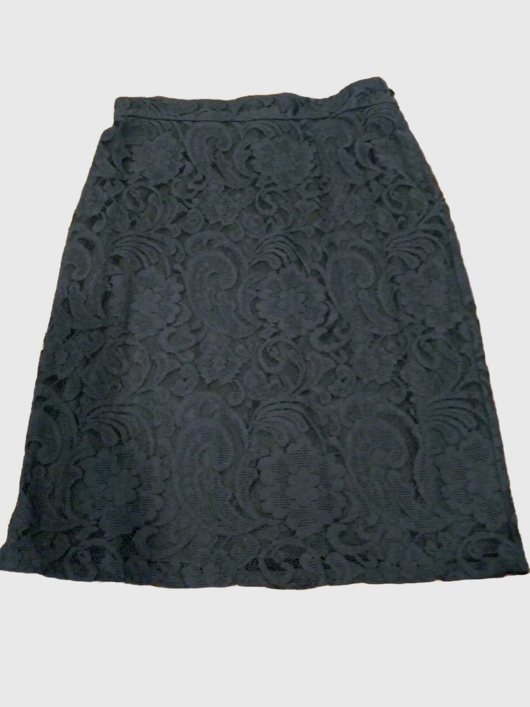 Chicos Women Size 0 US Size 4 Small Black Straight Skirt Floral Lace Knee Length