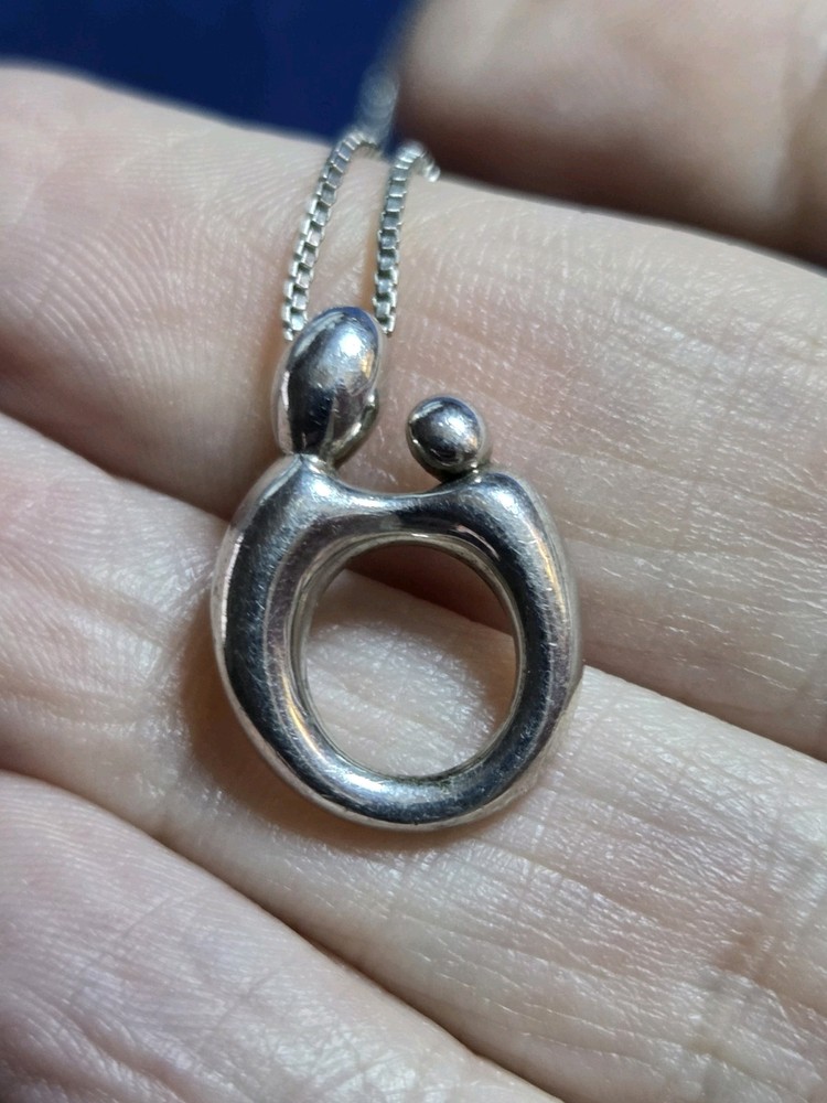 Vintage Mother & Child Sterling Silver Necklace Pendant 18