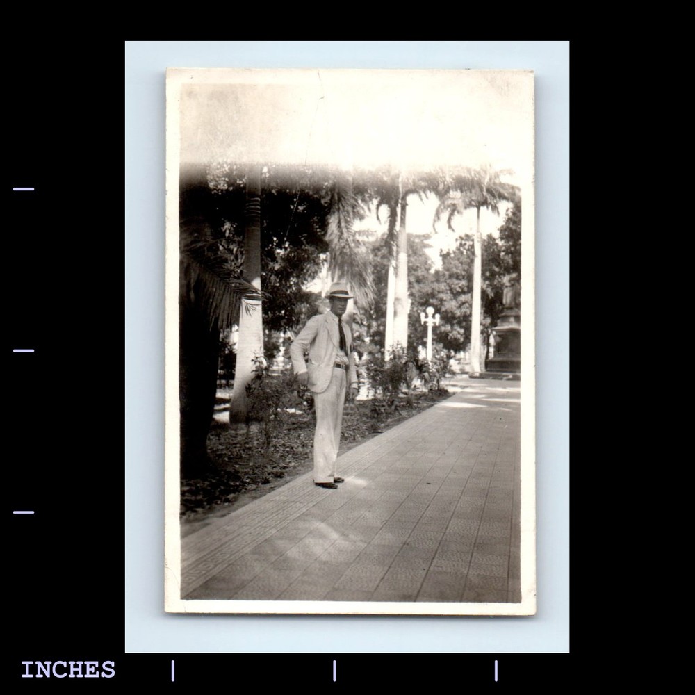 Old Vintage Photo MAN IN SUIT AND HAT OUTSIDE