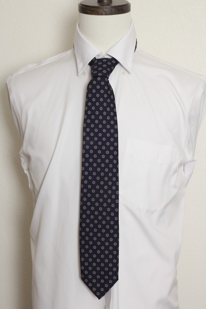 robert talbott tie mens silk navy blue geometric medallion made in Italy