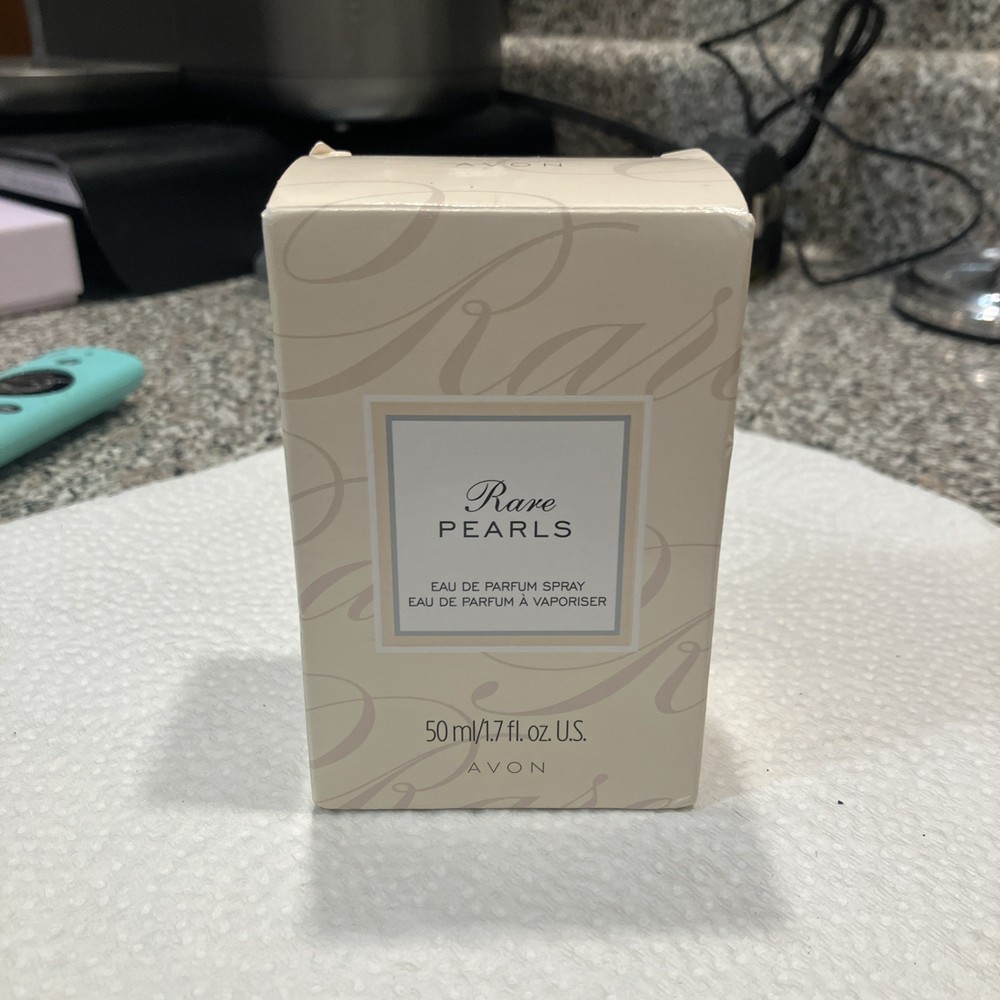(1) Rare Pearls Eau de Parfum 1.7 fl oz (50ml)