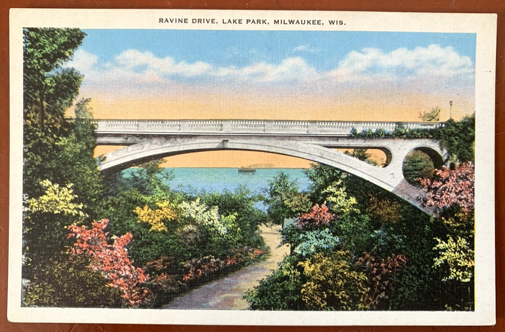 Wisconsin WI Milwaukee Lake Park Ravine Drive Postcard Old Vintage Postcard
