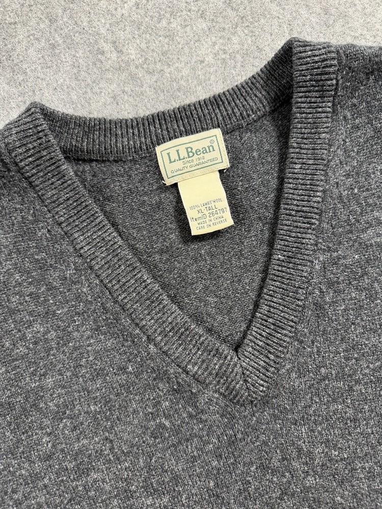 LL Bean Men's XLT Sweater Vest 100% Lambs Wool Knit V-Neck