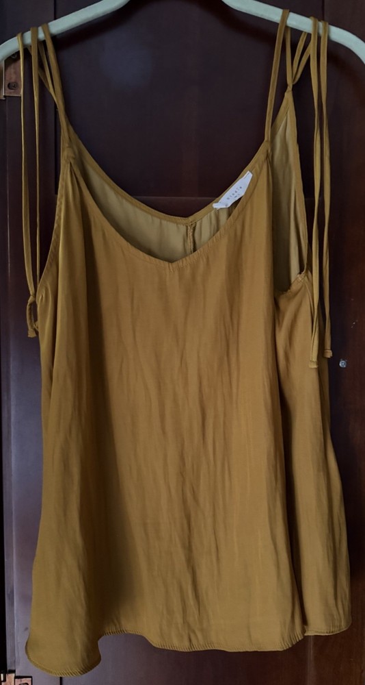 🤍Elodie Flowy Spaghetti Strap Tank Top-Mustard Yellow-Size L🤍