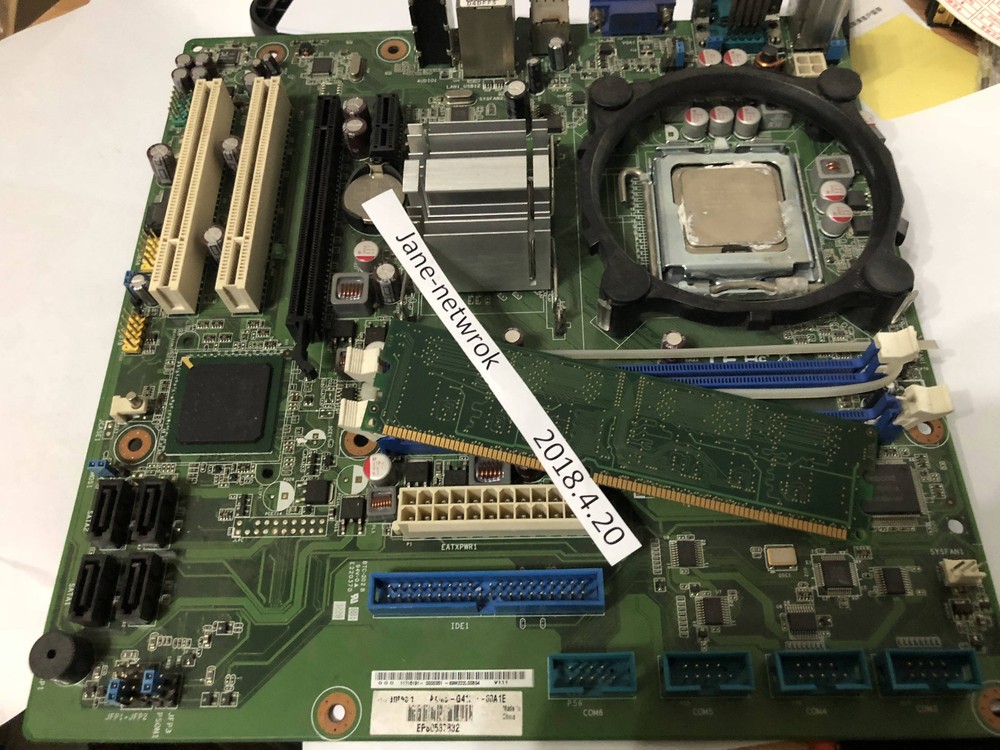 USED AKMB-G41M REV A1 with cpu and RAM Have warranty (DHL or Fedex shipping)
