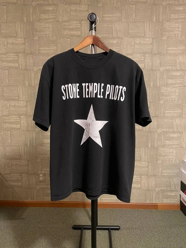 Stone Temple Pilots Band Gift for Fan S to 5XL T-shirt