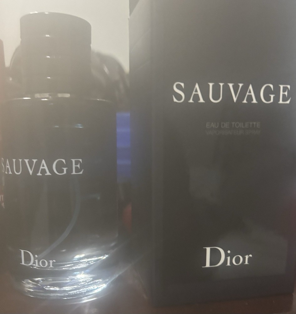 Christian Dior Sauvage Eau de Toilette Spray 3.4 fl oz (100ml)