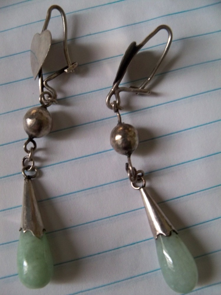 Vintage heart bench bead long silver JADE Drop PIERCED EARRINGS green cute
