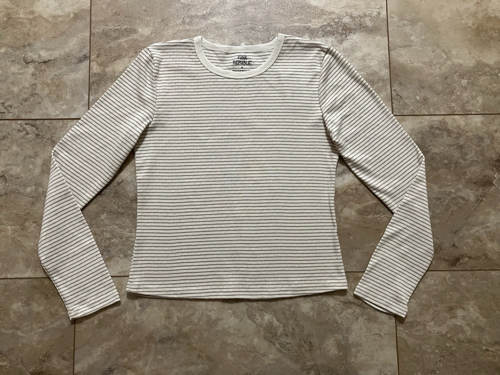 NWT Pink Republic Juniors Women Size M Creme Striped Long Sleeve Tee Shirt Top