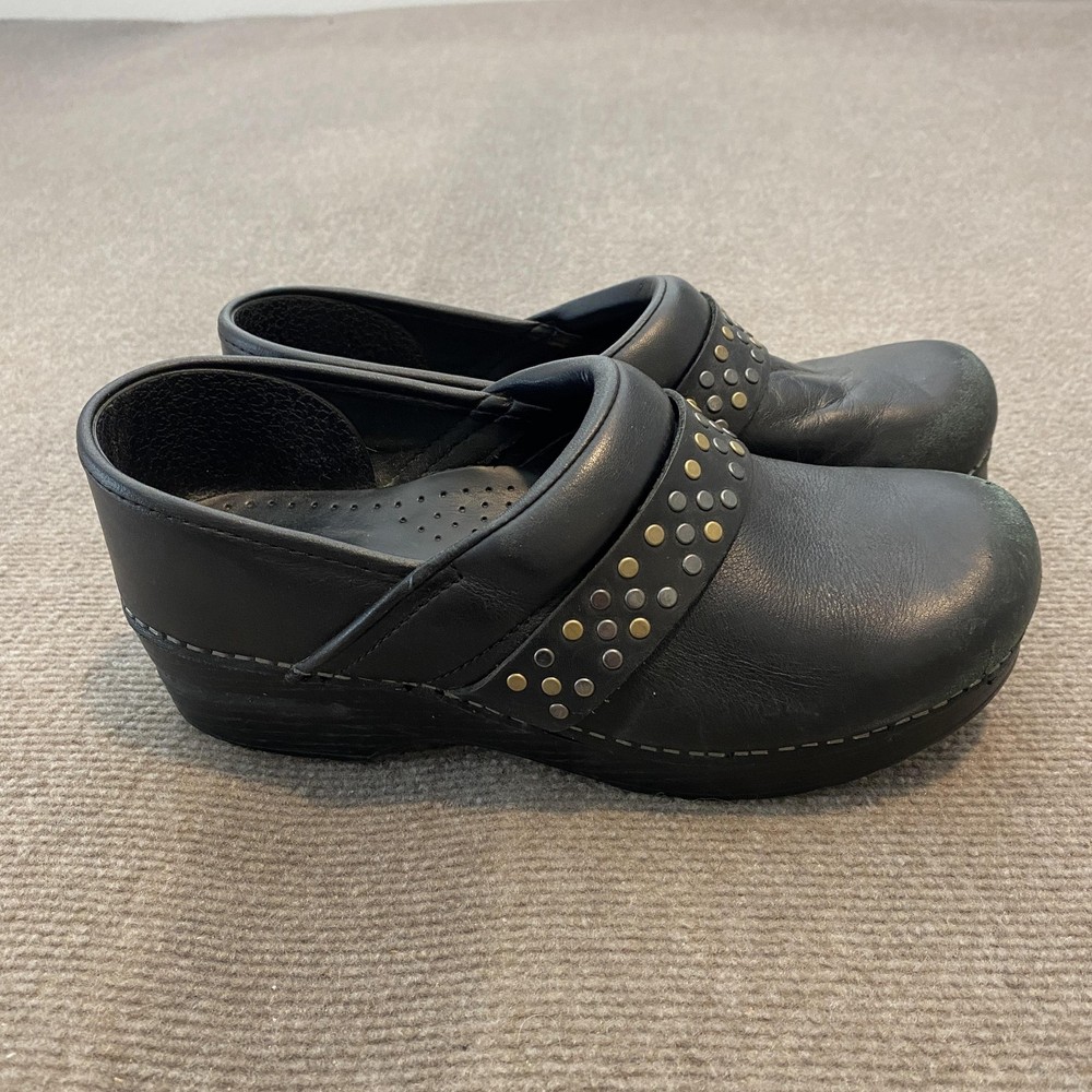 Dansko Clog Shoes Womens Size 38 7.5 Black Leather Studded Slip On Comfort Work