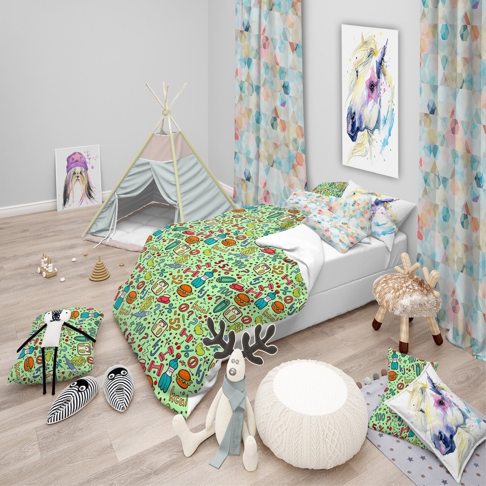 Designart 'Diet Green Pattern' Modern kids Bedding Set -
