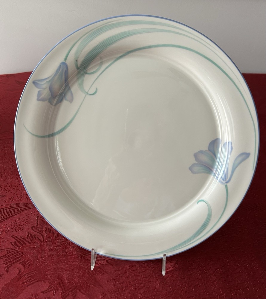 SKY BLUE BLOSSOMS by Lenox Dinner Plate 10.5 In. NEW NEVER USED made in USA
