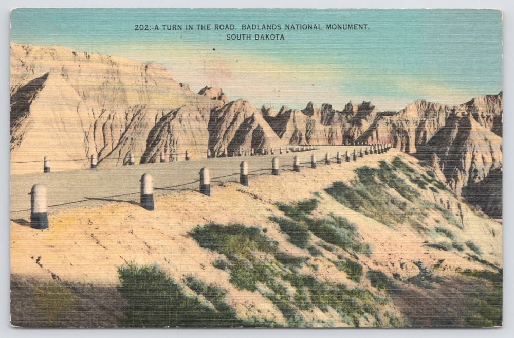 Linen~Turn In The Road Badlands Monument South Dakota~Vintage Postcard