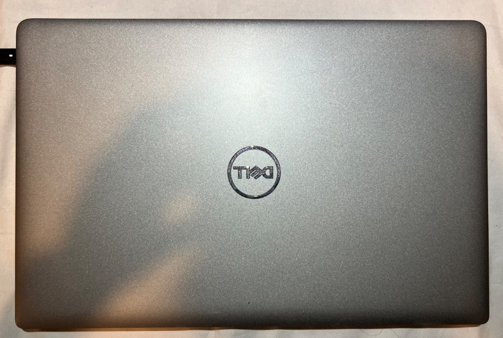 Dell Latitude 5550 - Ultra 7 165U - 16GB Ram - 256GB M.2 - Windows 11 Pro