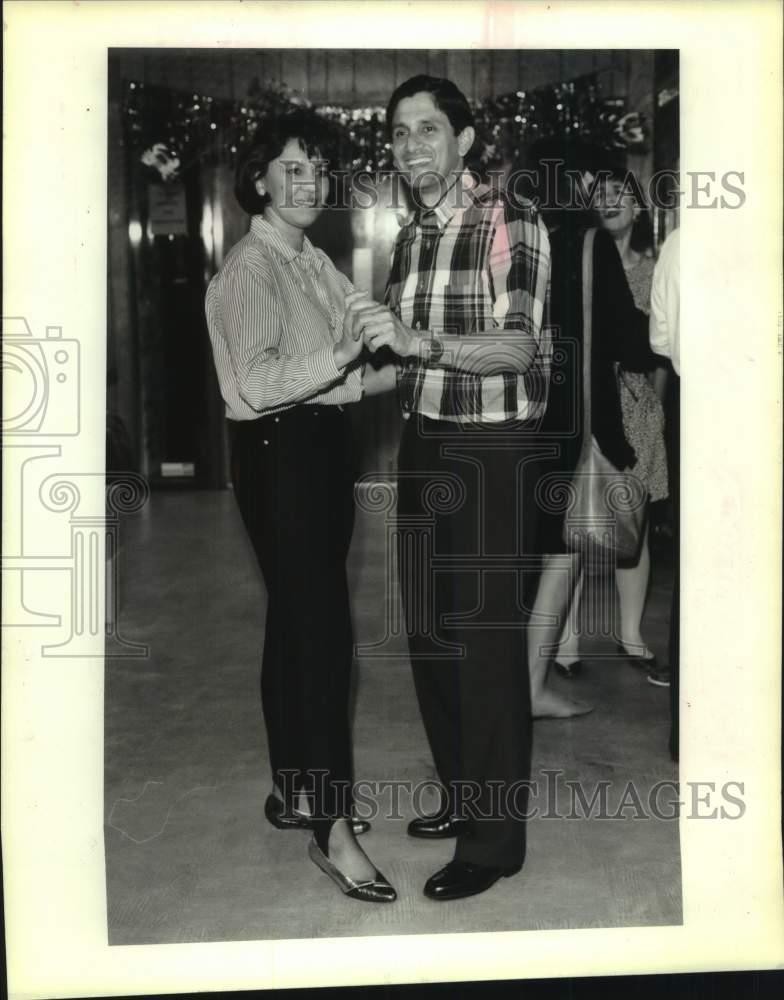 1992 Press Photo Dr. Eduardo with wife Nelsy Persand at Lakeside Hospital Party