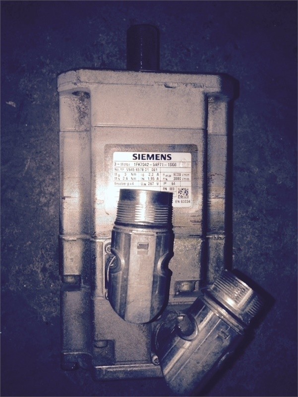 1Pc Used Siemens Servo Motor 1FK7042-5AF71-1SG0 Tested ra