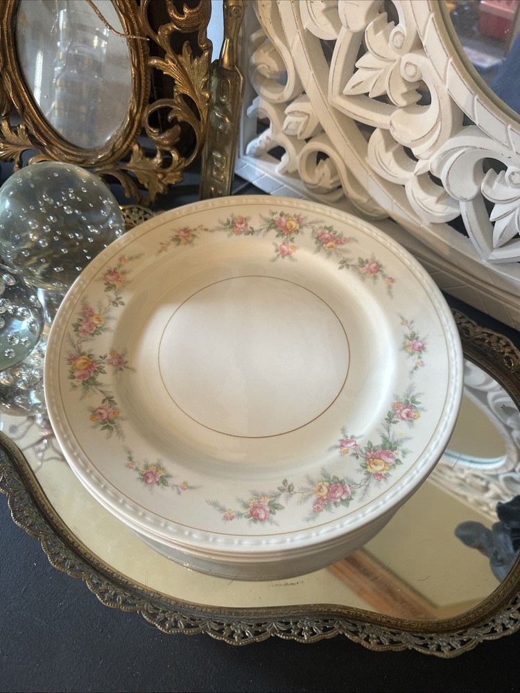 Homer Laughlin Eggshell Georgian G3370 - 9 7/8 Inch Dinner Plate SET OF 6 EUC