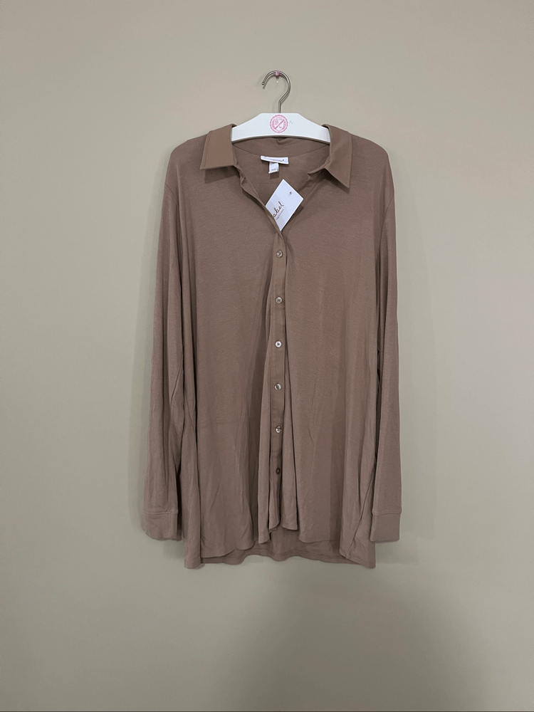 Isabel Maternity By Ingrid & Isabel Tan Collared Shirt Woman’s Size XXL NEW