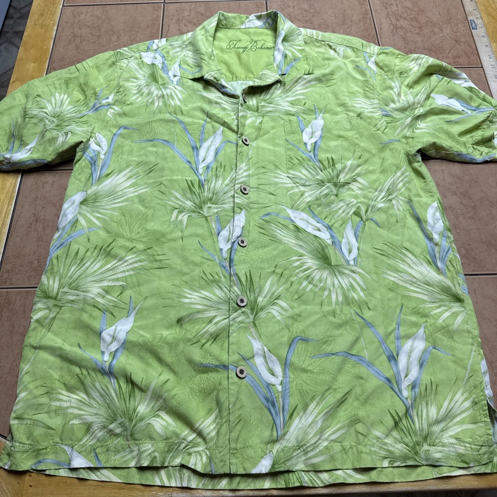 Tommy Bahama Shirt Mens Sz Med 100% Silk Floral Green Button Up Short Sleeve