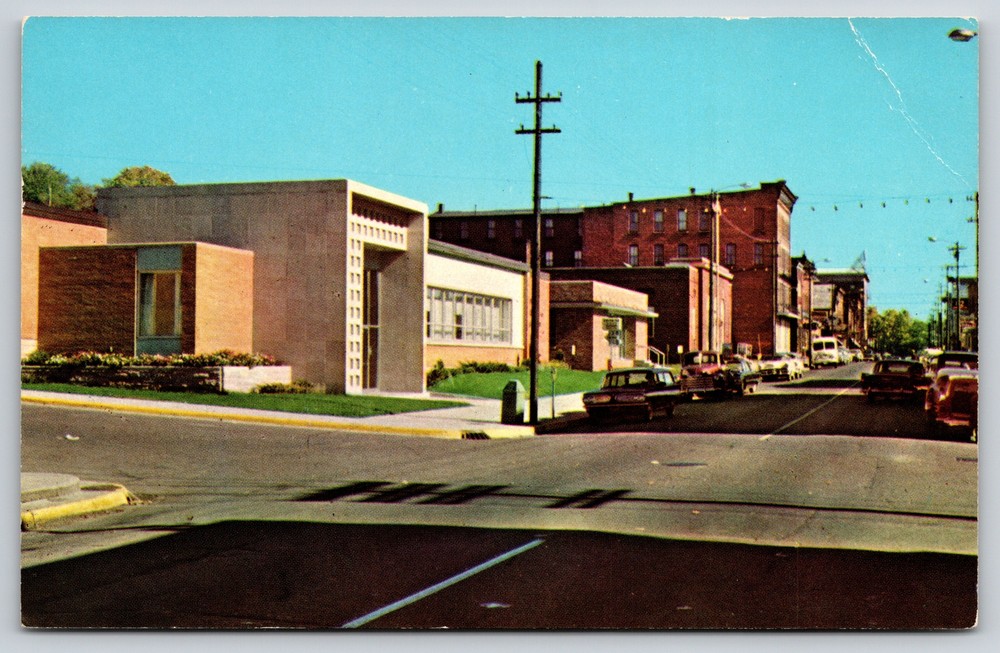 Main Street~Homes On Quincy Street Hancock Michigan~Vintage Postcard