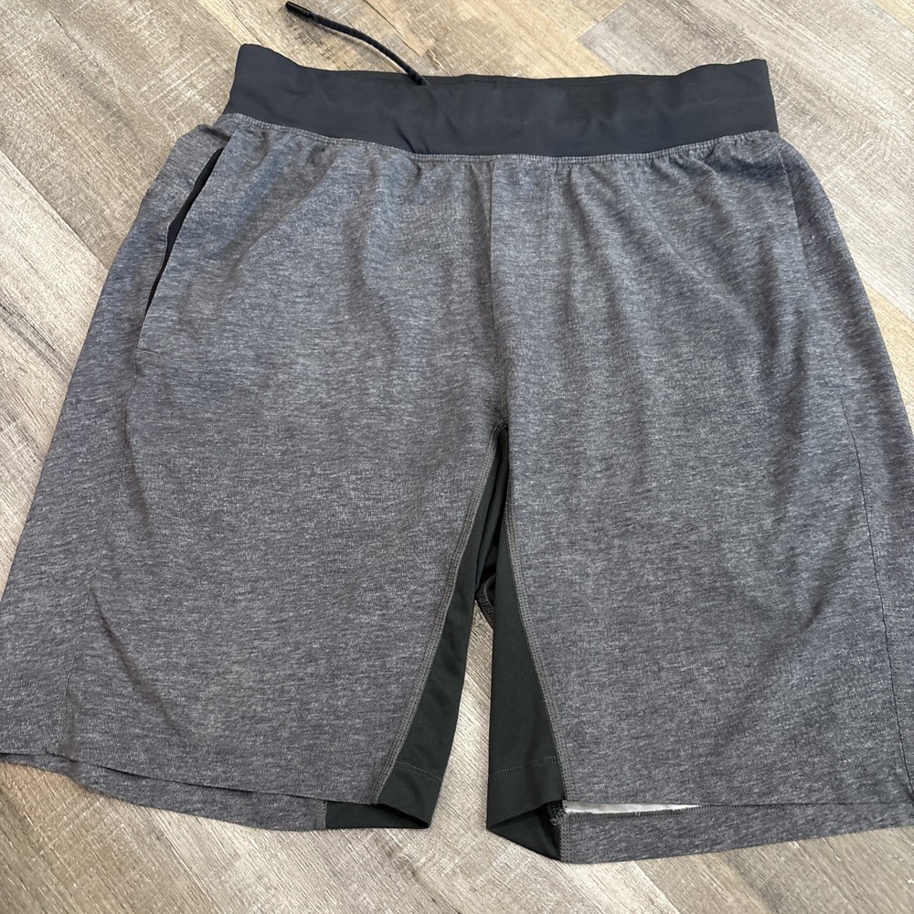Lululemon T.H.E Short Men's Shorts Medium Gray 9