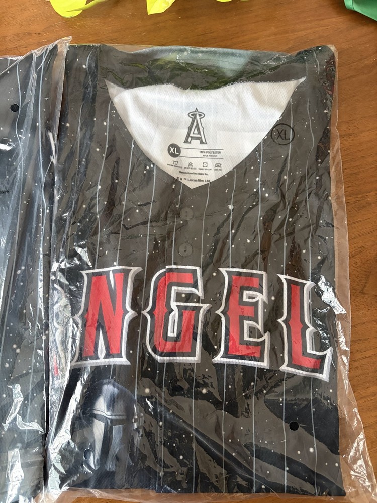 NEW Los Angeles Star Wars Mandalorian and Grogu SGA Jersey SIZE XL