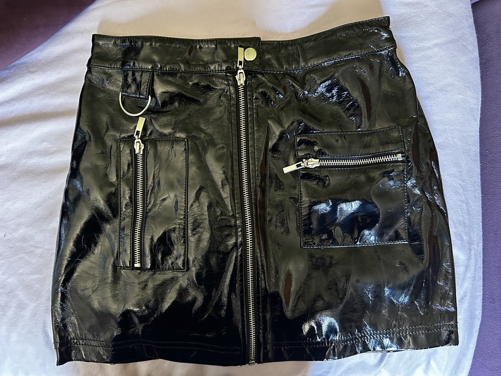 Forever 21 Black Polyurethane Coated Mini Skirt, Zipper Accents, Pockets, Size L