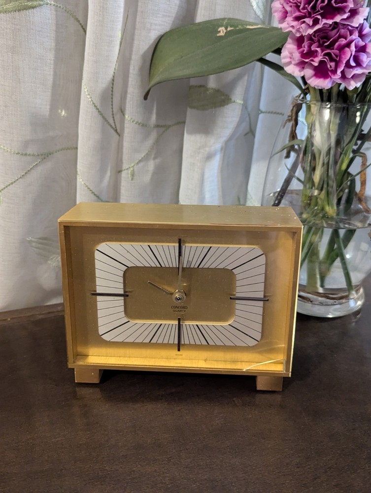 Vintage Concord Mid Century Modern desk Clock, Working Condition
