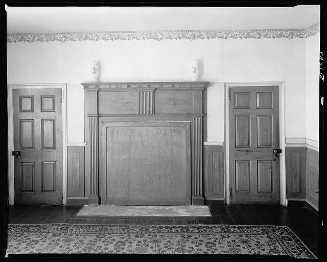 Photo:Ionia Louisa County Virginia 1935 Interior Fireplace Doors