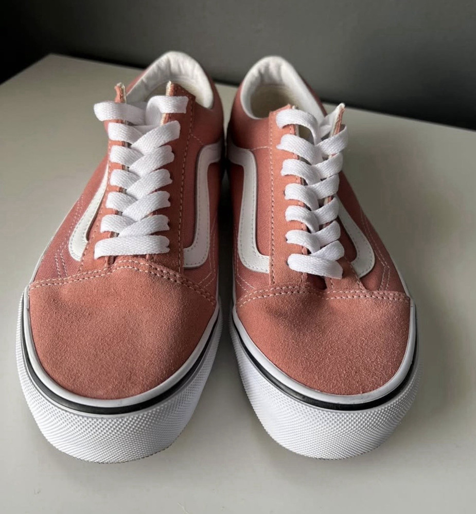 Vans Old Skool Pink/White Suede Low Top Lace-Up Sneakers US 6.5