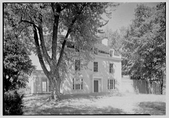 Photo:William Coleman, residence in Garrison, New York. Entrance facade